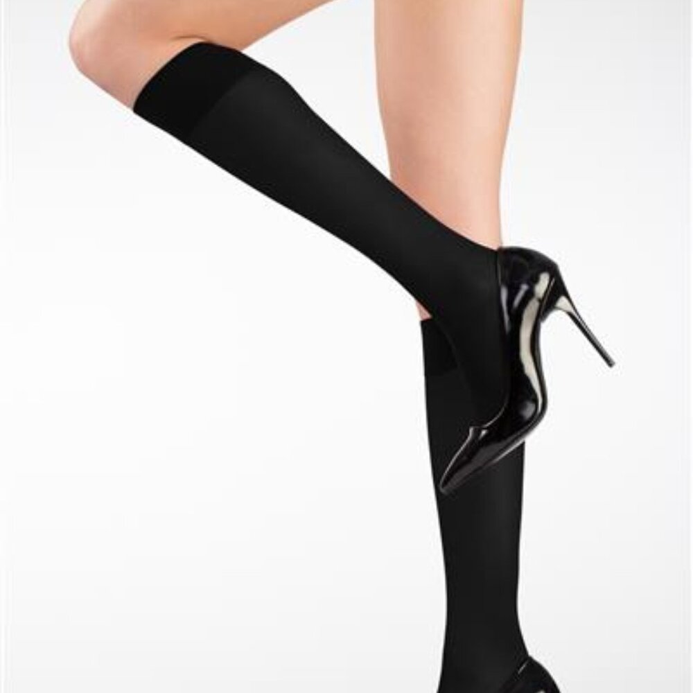 Micro 40 Kneehigh Black